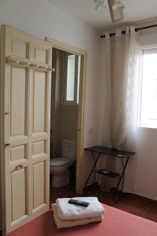 Hostal Graciela Madrid Exteriör bild